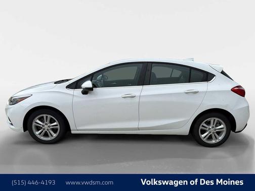 Summit White 2017 Chevrolet Cruze LT