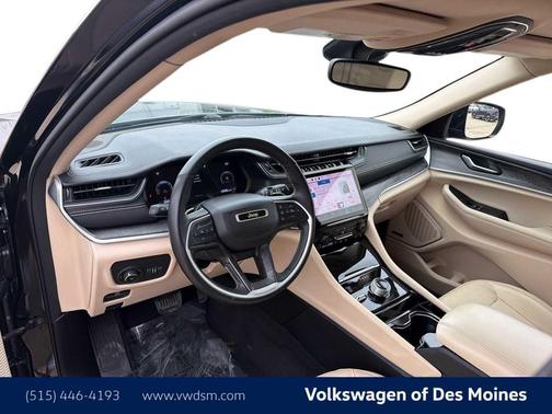 Diamond Black Crystal Pearlcoat 2022 Jeep Grand Cherokee Limited