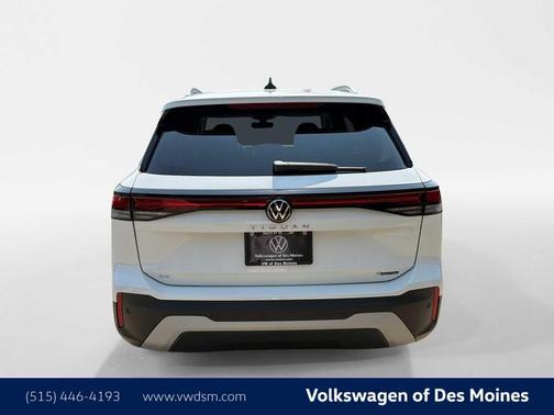 Pure White 2026 Volkswagen Tiguan 2.0T SE