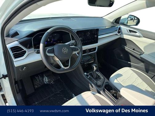 Pure White 2026 Volkswagen Taos SE