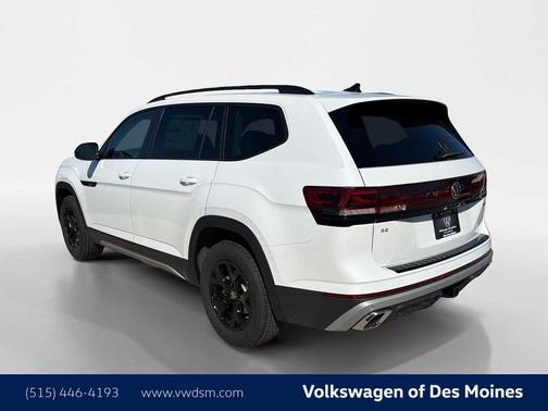 Opal White Pearl 2026 Volkswagen Atlas Peak Edition