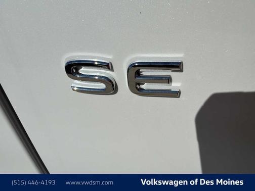 Opal White Pearl 2026 Volkswagen Atlas Peak Edition