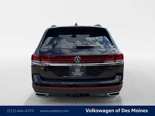 Deep Black Pearl 2026 Volkswagen Atlas 2.0T SE w/Technology 4MOTION