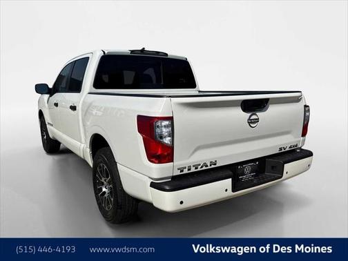 2023 Nissan Titan SV