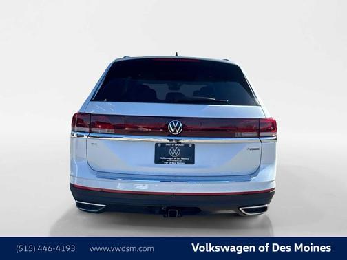 Opal White Pearl 2026 Volkswagen Atlas 2.0T SE w/Technology 4MOTION