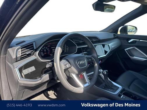 2025 Audi Q3 Premium 45 TFSI S line quattro Tiptronic