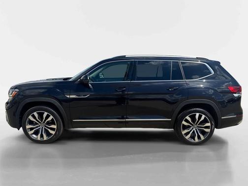 Deep Black Pearl 2023 Volkswagen Atlas 3.6L SEL Premium