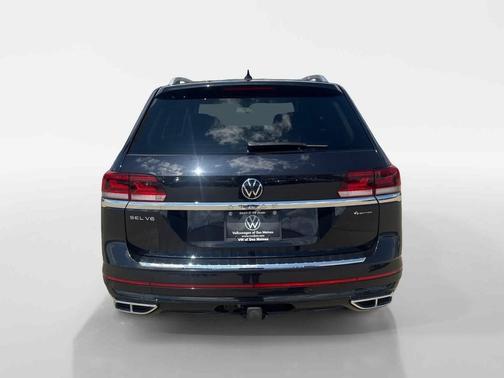 Deep Black Pearl 2023 Volkswagen Atlas 3.6L SEL Premium