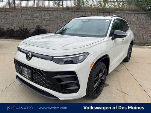 2025 Volkswagen Tiguan 2.0T SE R-Line Black 4MOTION