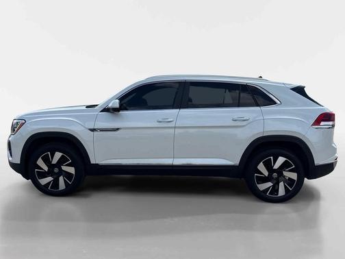 Opal White Pearl 2025 Volkswagen Atlas Cross Sport 2.0T SEL