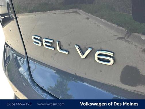 2023 Volkswagen Atlas Cross Sport 3.6L V6 SEL R-Line