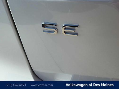 Opal White Pearl 2026 Volkswagen Atlas 2.0T SE w/Technology 4MOTION