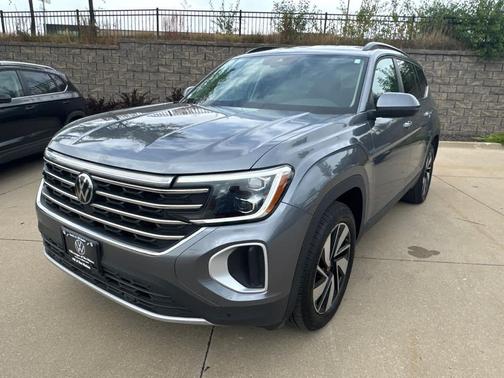 2025 Volkswagen Atlas 2.0T SE w/Technology 4MOTION