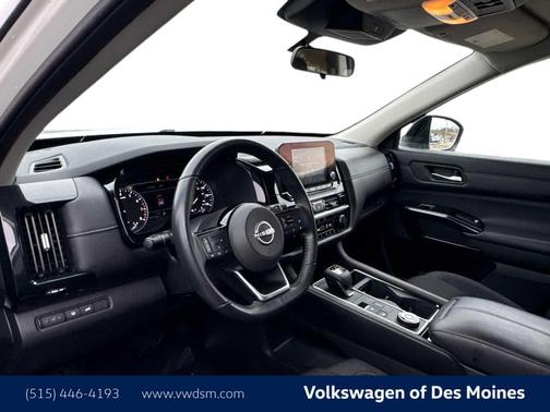 2022 Nissan Pathfinder SV 4WD