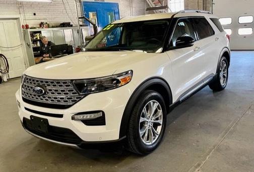 STAR WHITE MET TRI-COAT 2022 Ford Explorer LIMITED