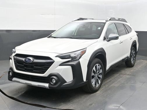 Crystal White Pearl 2025 Subaru Outback Touring XT