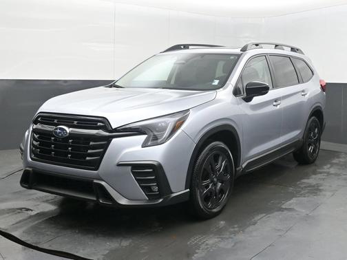 Ice Silver Metallic 2025 Subaru Ascent Onyx Edition Touring