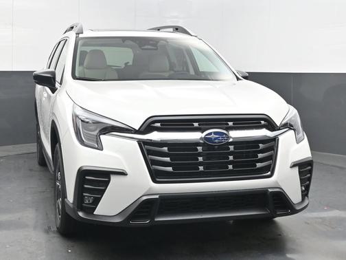 Crystal White Pearl 2025 Subaru Ascent Limited