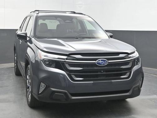 Magnetite Gray Metallic 2025 Subaru Forester Touring