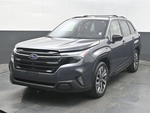 Magnetite Gray Metallic 2025 Subaru Forester Touring