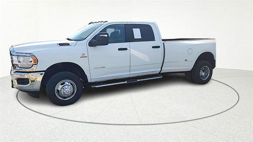2024 RAM 3500 Big Horn Crew Cab 4x4 8' Box