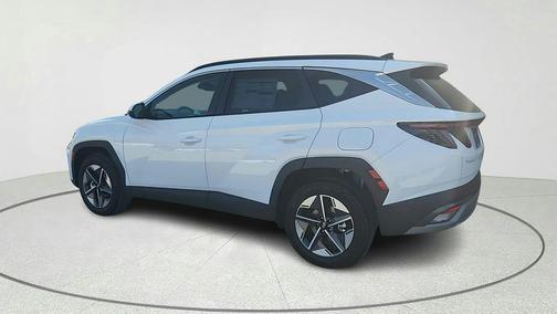 Creamy White Pearl 2025 Hyundai TUCSON Hybrid SEL Convenience