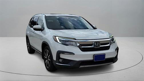 2022 Honda Pilot Touring 8-Passenger