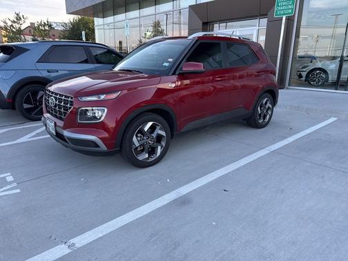 2024 Hyundai VENUE Limited
