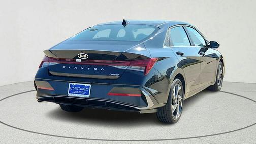 Abyss Black 2025 Hyundai ELANTRA Limited