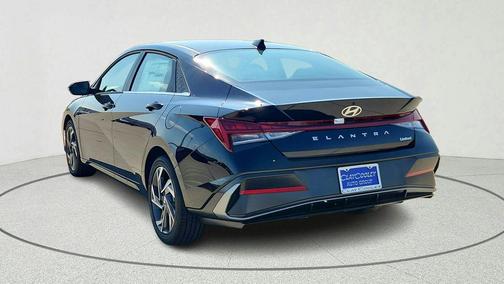 Abyss Black 2025 Hyundai ELANTRA Limited