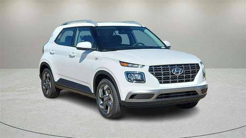 2026 Hyundai VENUE SEL w/Two-Tone Roof