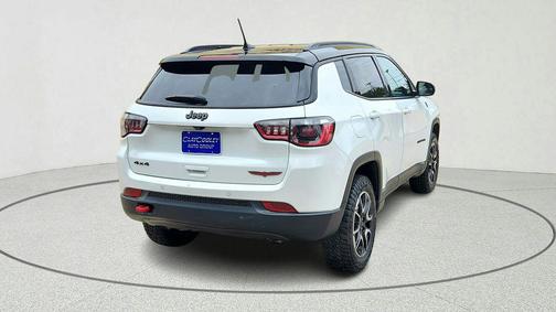 Bright White Clearcoat 2025 Jeep Compass Trailhawk