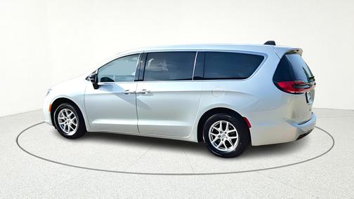 Silver Mist Clearcoat 2024 Chrysler Pacifica Touring L