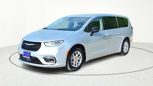 Silver Mist Clearcoat 2024 Chrysler Pacifica Touring L