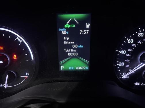 2021 Toyota Sienna XLE 8 Passenger