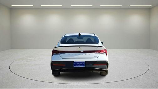 2025 Hyundai ELANTRA HEV SEL Sport