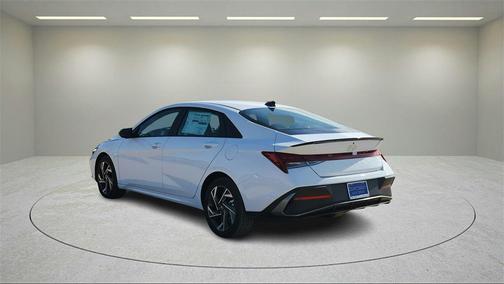 2025 Hyundai ELANTRA HEV SEL Sport