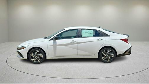 2025 Hyundai ELANTRA HEV SEL Sport