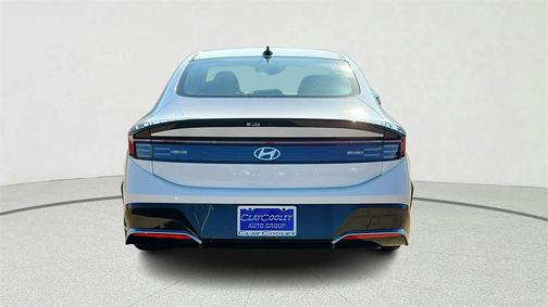 2026 Hyundai SONATA SEL