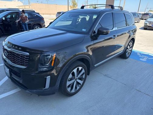 2020 Kia Telluride S