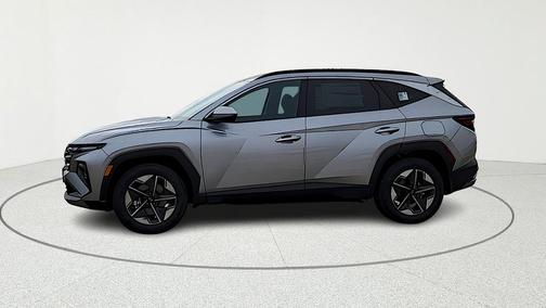 Shimmering Silver 2026 Hyundai TUCSON SEL