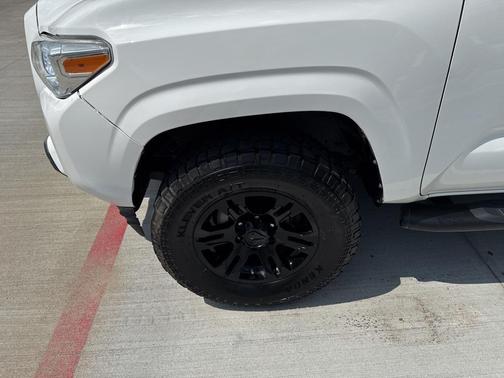 2019 Toyota Tacoma SR