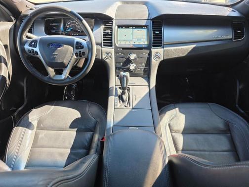 2017 Ford Taurus SEL