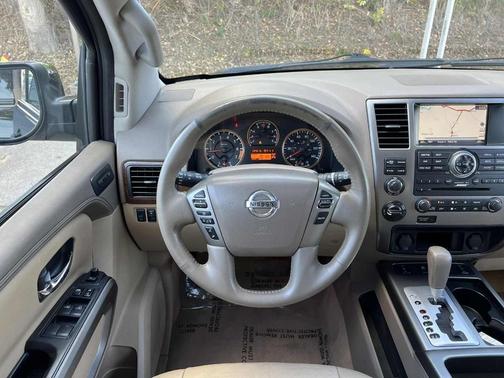 2015 Nissan Armada Platinum