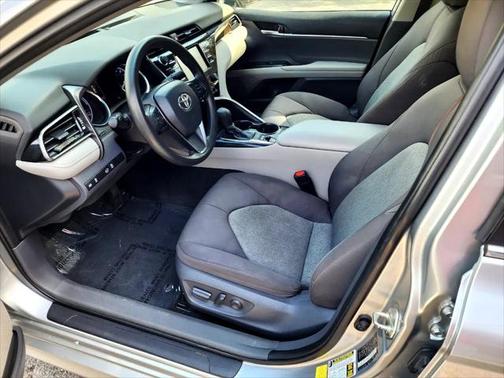 2019 Toyota Camry Hybrid LE