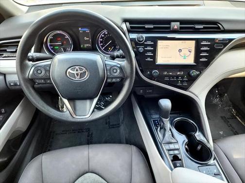 2019 Toyota Camry Hybrid LE