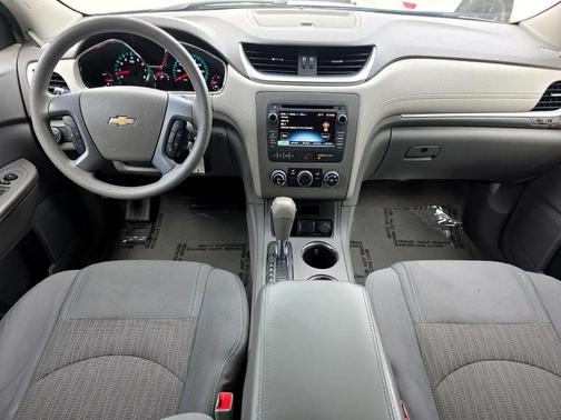 2017 Chevrolet Traverse LS