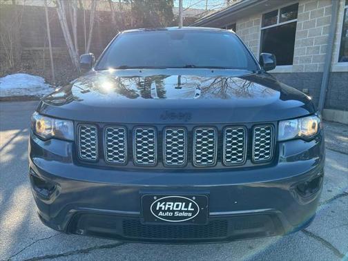 2017 Jeep Grand Cherokee Altitude