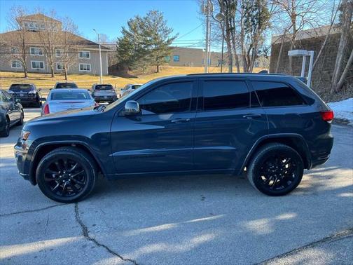2017 Jeep Grand Cherokee Altitude