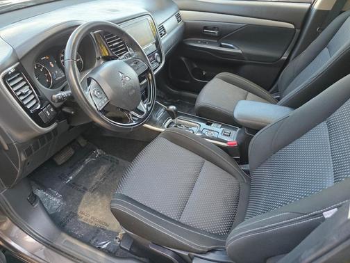 2018 Mitsubishi Outlander SE